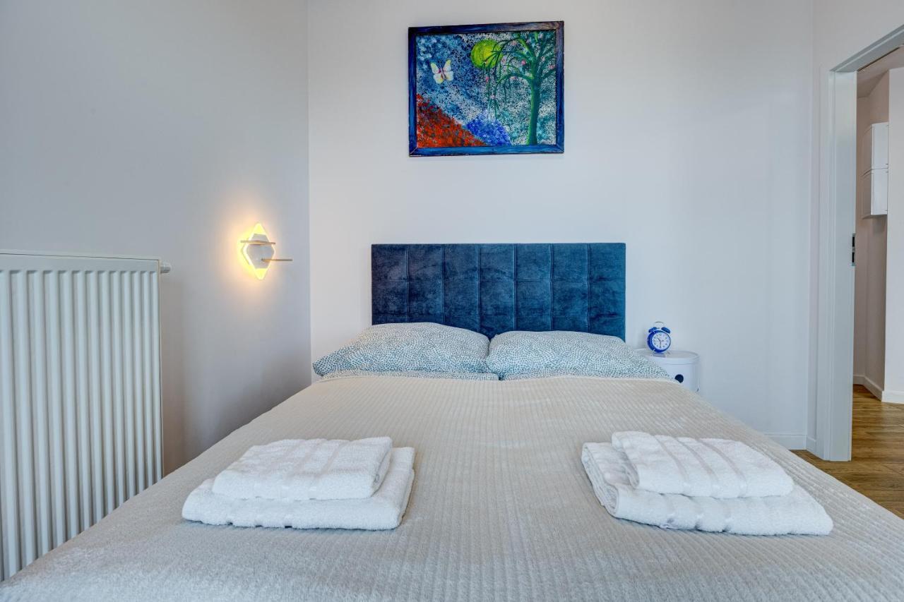 Aleda Tower, 14 Floor, Balkon Apartment