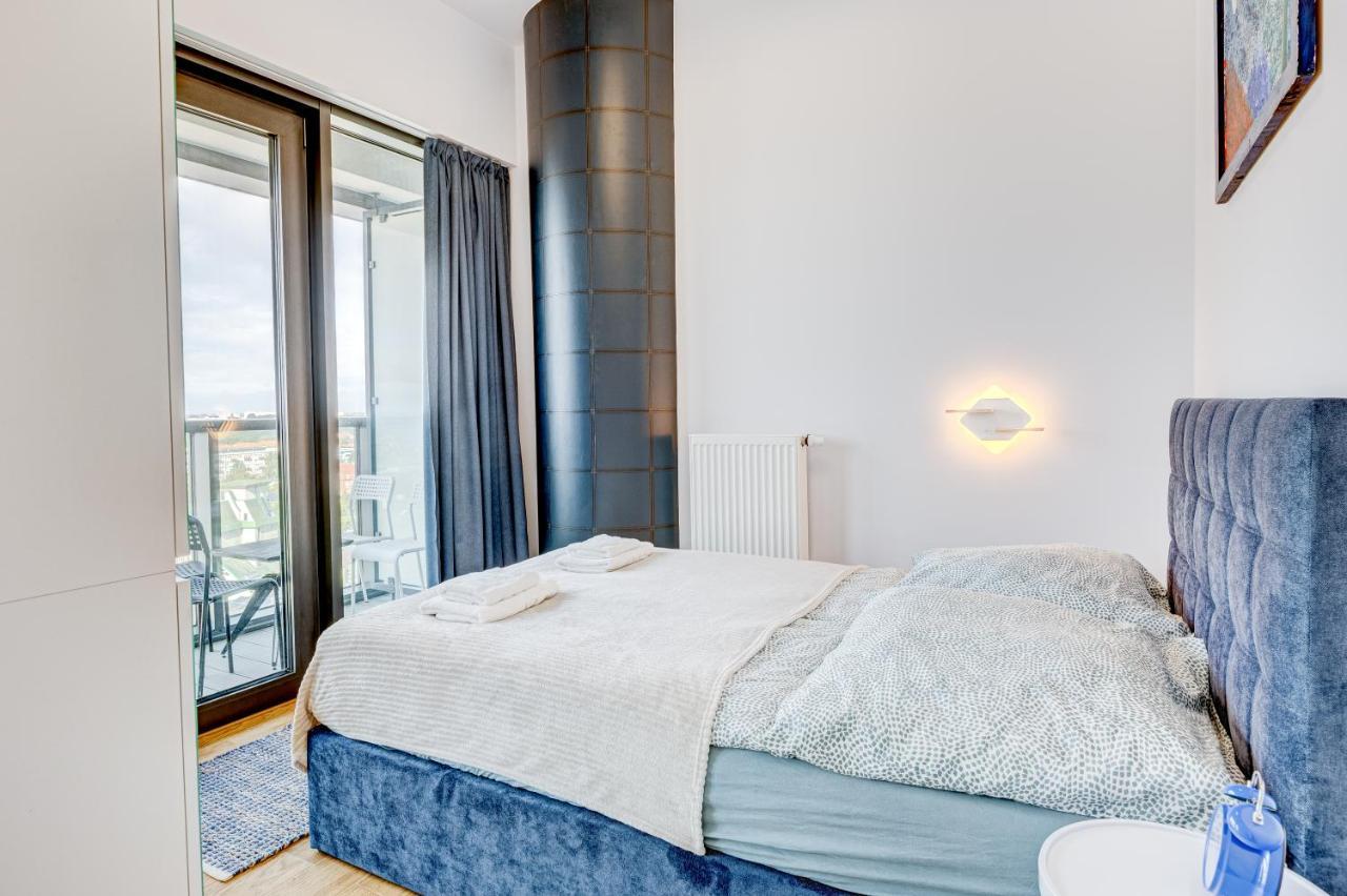 Aleda Tower, 14 Floor, Balkon *